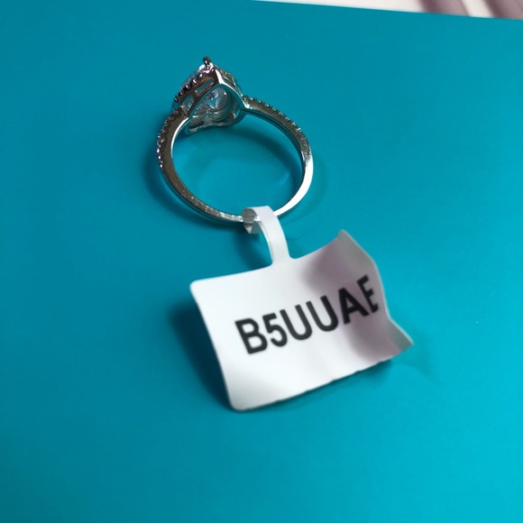 Silver Heart Ring - Picture 2 of 10